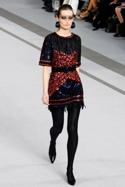 Look 30